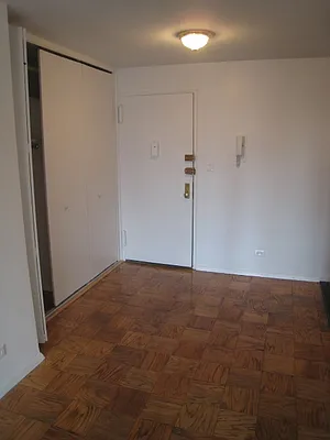 Rented by City Connections Realty | media 7