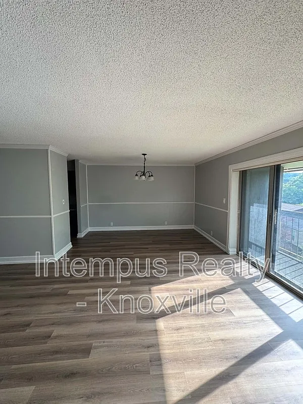 2 bed, 2.0 bath, 1295 sqft, $1,500 — Photo 3