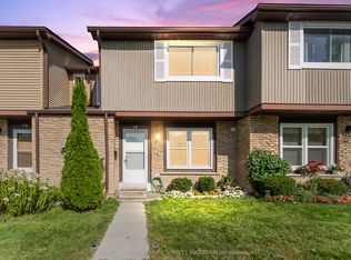 120 Falconer Dr #19, Mississauga, ON L5N1P5
