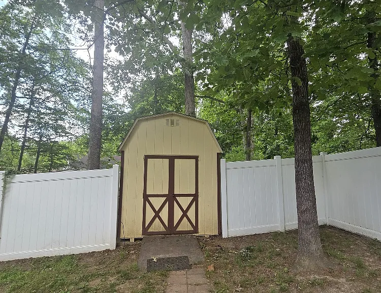 104 Crutchfield Cir — Photo 4