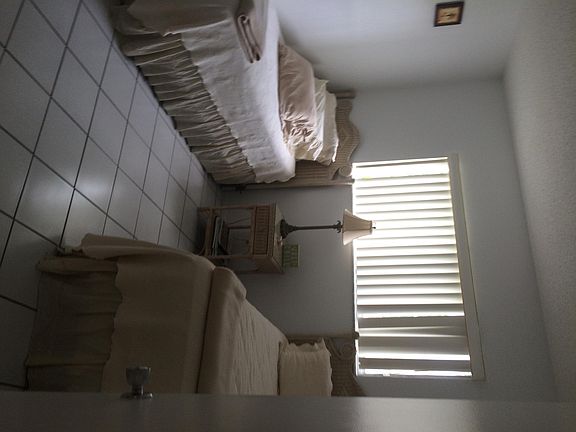 2nd image of 1100 Gulf Shore Blvd N