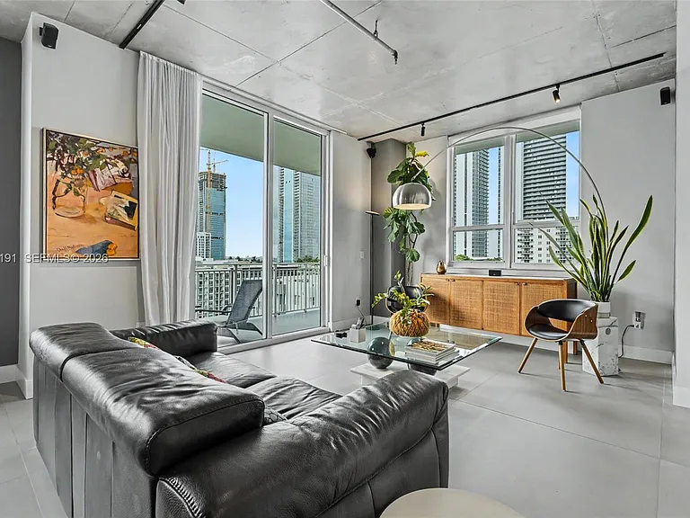 2275 Biscayne Blvd #1004 — Photo 3