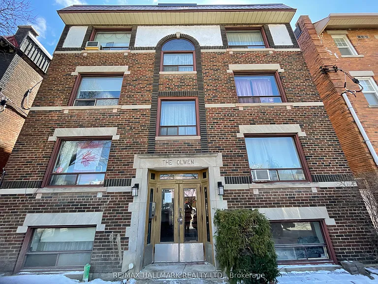 597 Saint Clair Ave W #7 — Photo 2