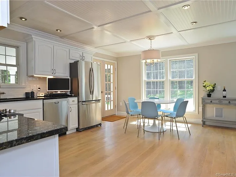 51 Senff Rd — Photo 6