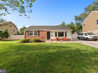 422 Bluebuff Rd, King Of Prussia, PA 19406
