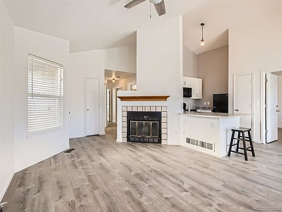 4th image of 3345 Chestnut Ave