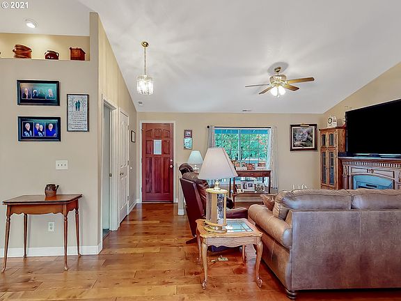 5th image of 81972 River Dr