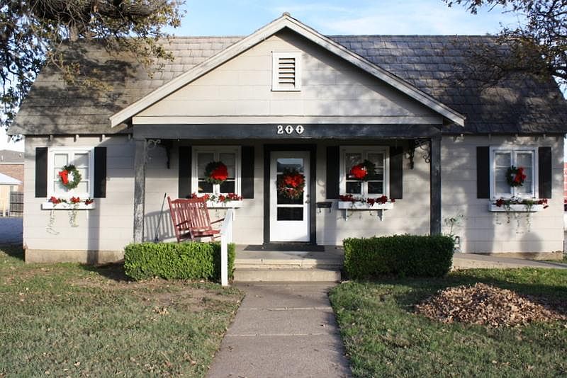 1st image of 200 N Lutterloh Ave