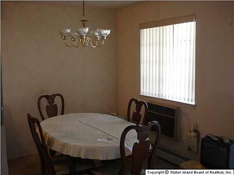 5th image of 9 Donna Ct APT 6