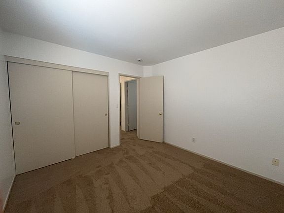 3rd image of 5438 Old Oak Ct