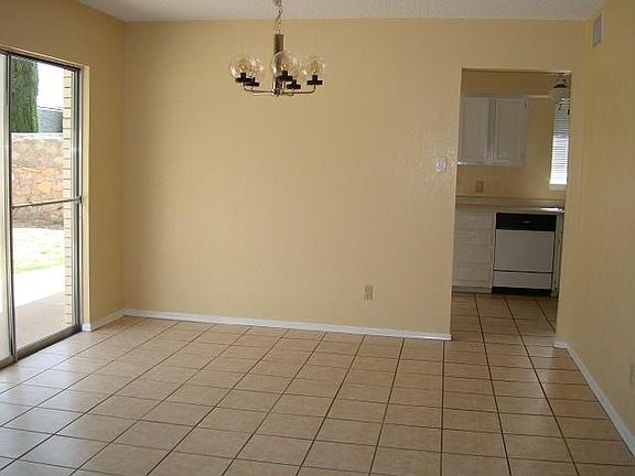 3rd image of 2216 Sea Side Dr