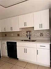 3 bed, 2.0 bath, 1022 sqft, $1,900 — Photo 2