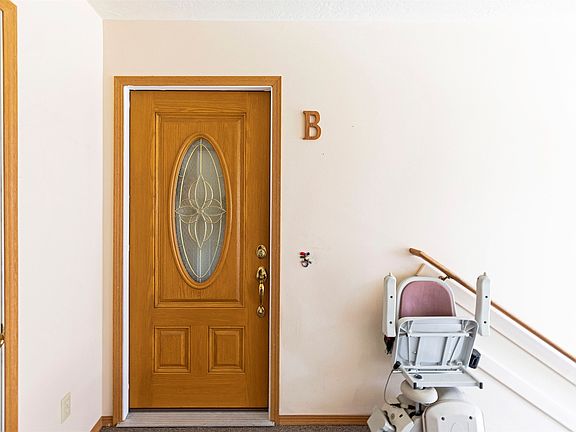 2nd image of 799 Spartan Dr APT B
