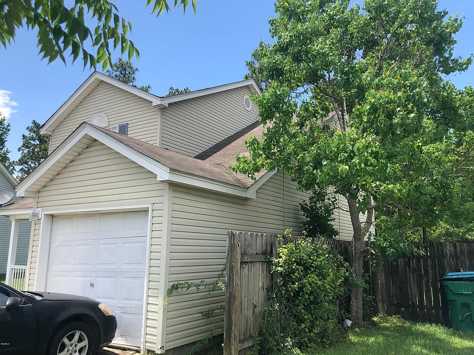 2nd image of 11127 Rudolph Dr