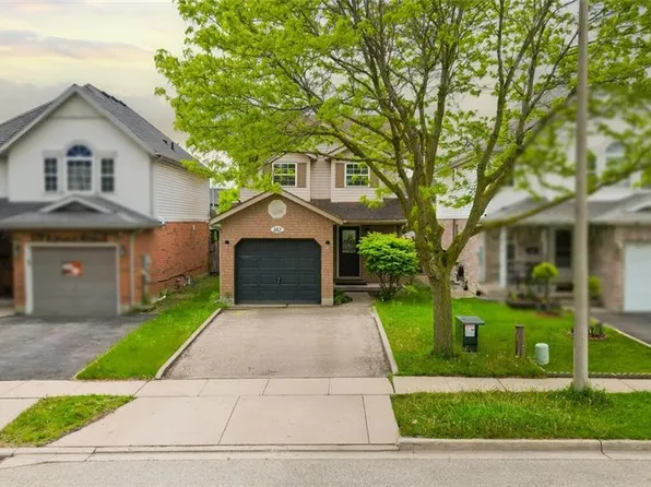 182 Kovac Rd, Cambridge, ON N1R 8K3