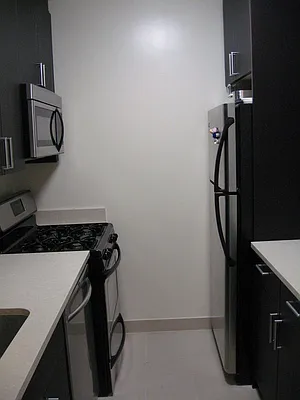Rented by Newell and Assoc. | media 15