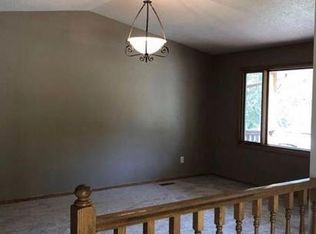 2700 S Pepper Ridge Ave, Sioux Falls, SD 57103