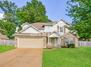 4500 Hughes Meadow Dr, Memphis, TN 38125