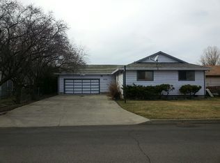 906 22nd St, La Grande, OR 97850