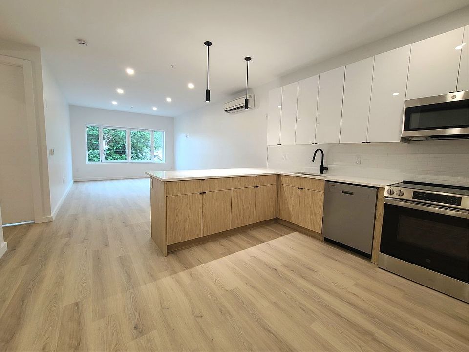 1st image of 434 Scotland Rd #100