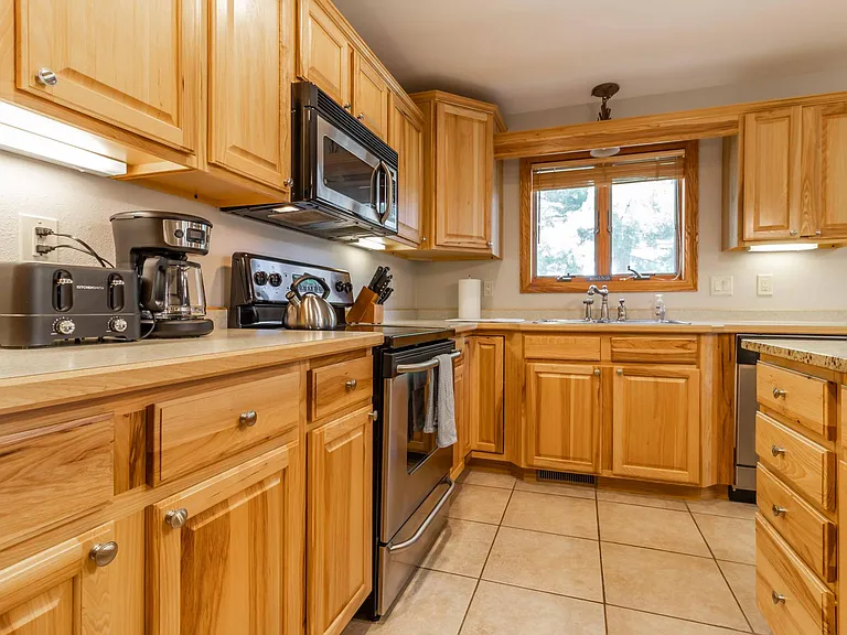 1848-1 E 20th Ct #2401 — Photo 8