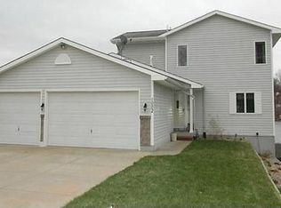 1002 Beaver Lake Blvd, Plattsmouth, NE 68048