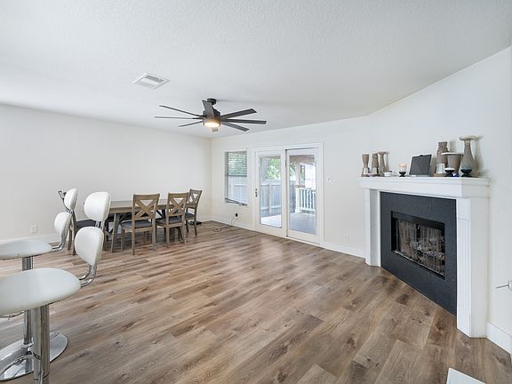5th image of 108 Presidio Dr