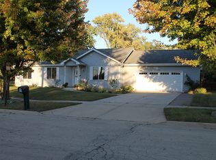 421 Klick St, Hampshire, IL