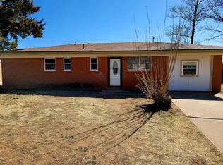 1206 7th St, Shallowater, TX 79363