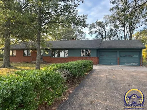 3343 SE 61st St, Berryton, KS 66409