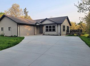 1338 Eagle Trl, Nekoosa, WI 54457