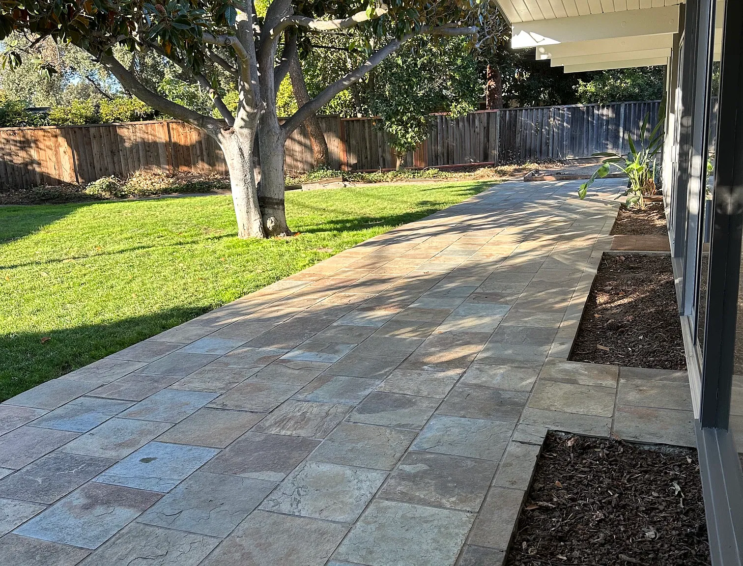 591 Rockport Dr — Photo 4