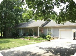 200 Mundy St, Eldorado, IL 62930