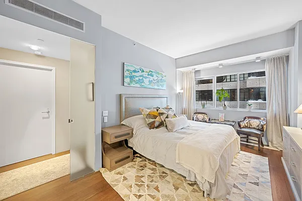 Rented by Compass | media 7