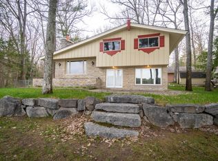 1131 W Heart Lake Dr, Gaylord, MI 49735