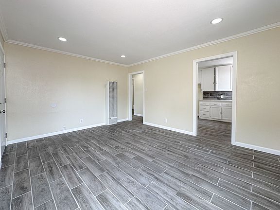 5th image of 4520 Marine Ave