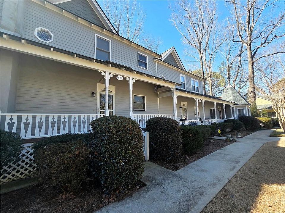 1st image of 1426 Cambridge Cmn