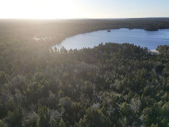 4th image of 2801 Lapland Rd
