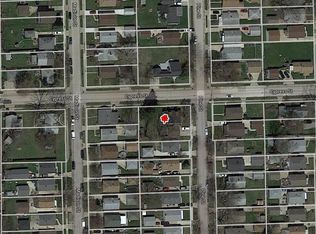 23555 Cypress St, Taylor, MI 48180