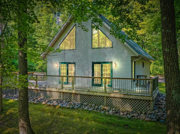 11204 Redwood Ln, Suring, WI 54174