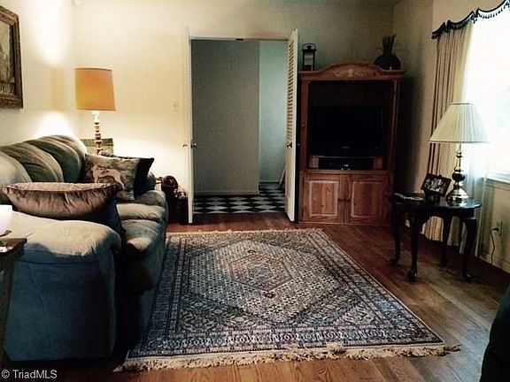4th image of 1704 Gracewood Dr