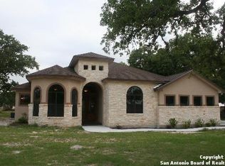 104 Vintage Trl, La Vernia, TX 78121