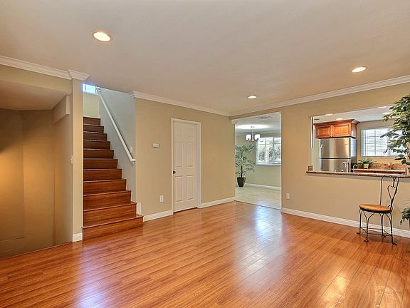 5th image of 31 California St Unit E