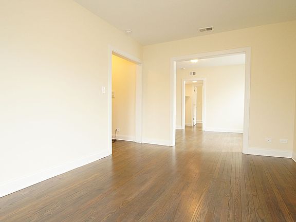 4th image of 3533-3535 W Fullerton Ave #3535-2