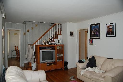 3rd image of 14622 California Ave