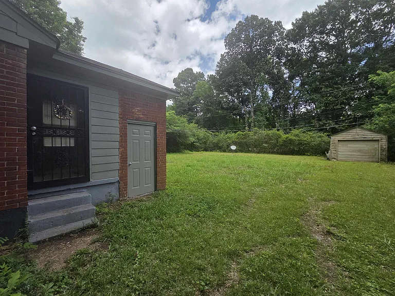 4062 Shirley Dr — Photo 23