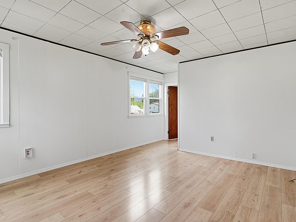 4th image of 501 W Larch St