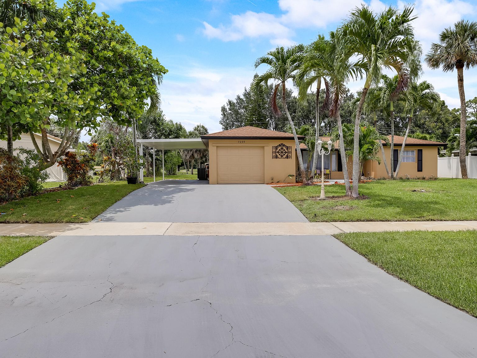 7235 Saint Andrews Rd