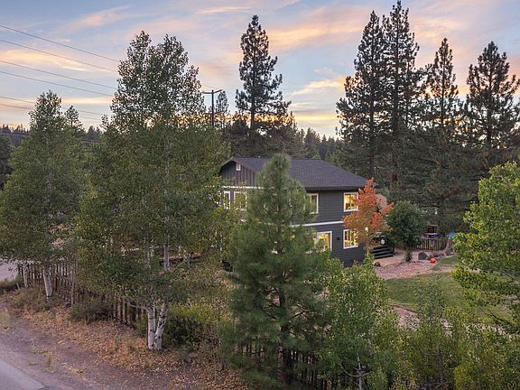 3rd image of 10300 Martis Valley Rd