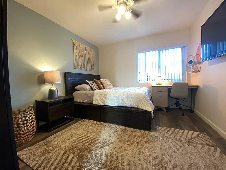4556 Bond St #2 — Photo 9